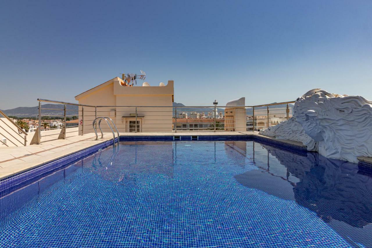 Apartaments Bt Vent De Garbi Empuriabrava Exterior photo
