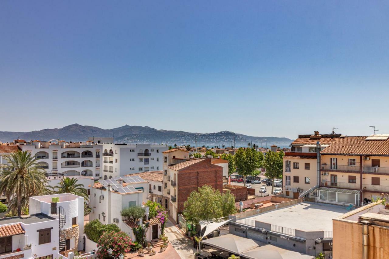 Apartaments Bt Vent De Garbi Empuriabrava Exterior photo