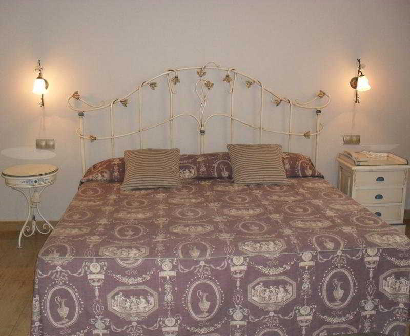 Apartaments Bt Vent De Garbi Empuriabrava Exterior photo